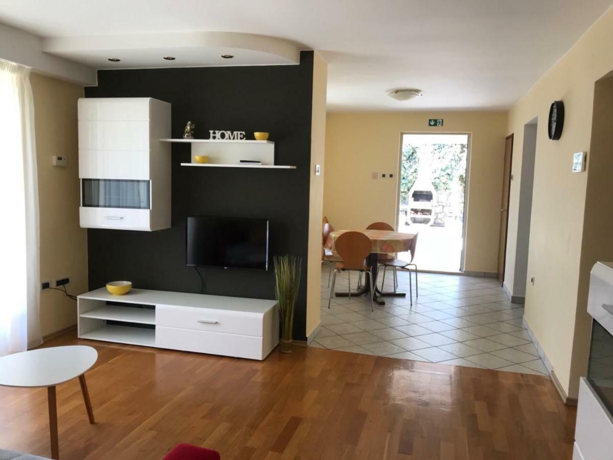 Deluxe Apartment Dora With A Private Parking, Terrace And See View Rijeka Exteriér fotografie